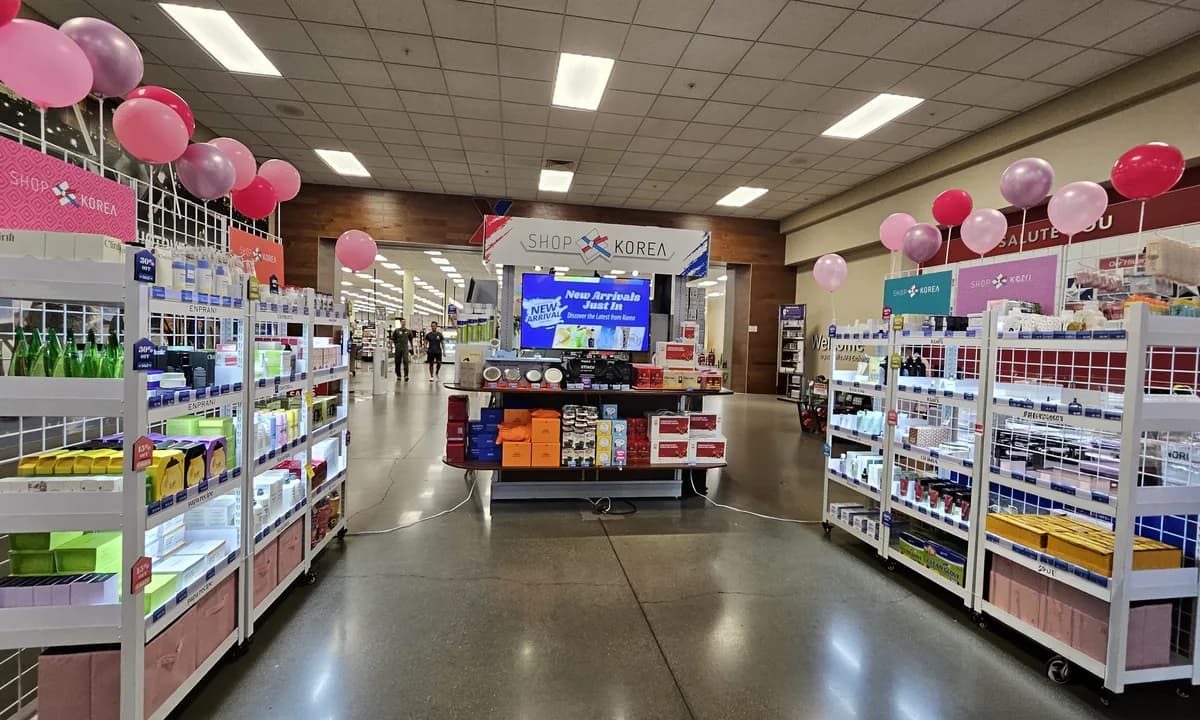 넬리스 공군기지 Shop Korea 매장 전경